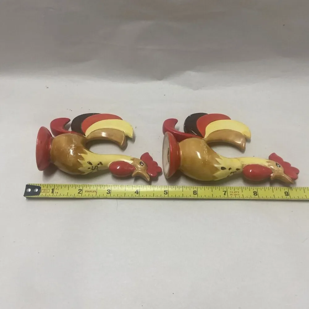 Vintage 60's HOLT HOWARD Rooster Chicken Salt and Pepper Shakers READ